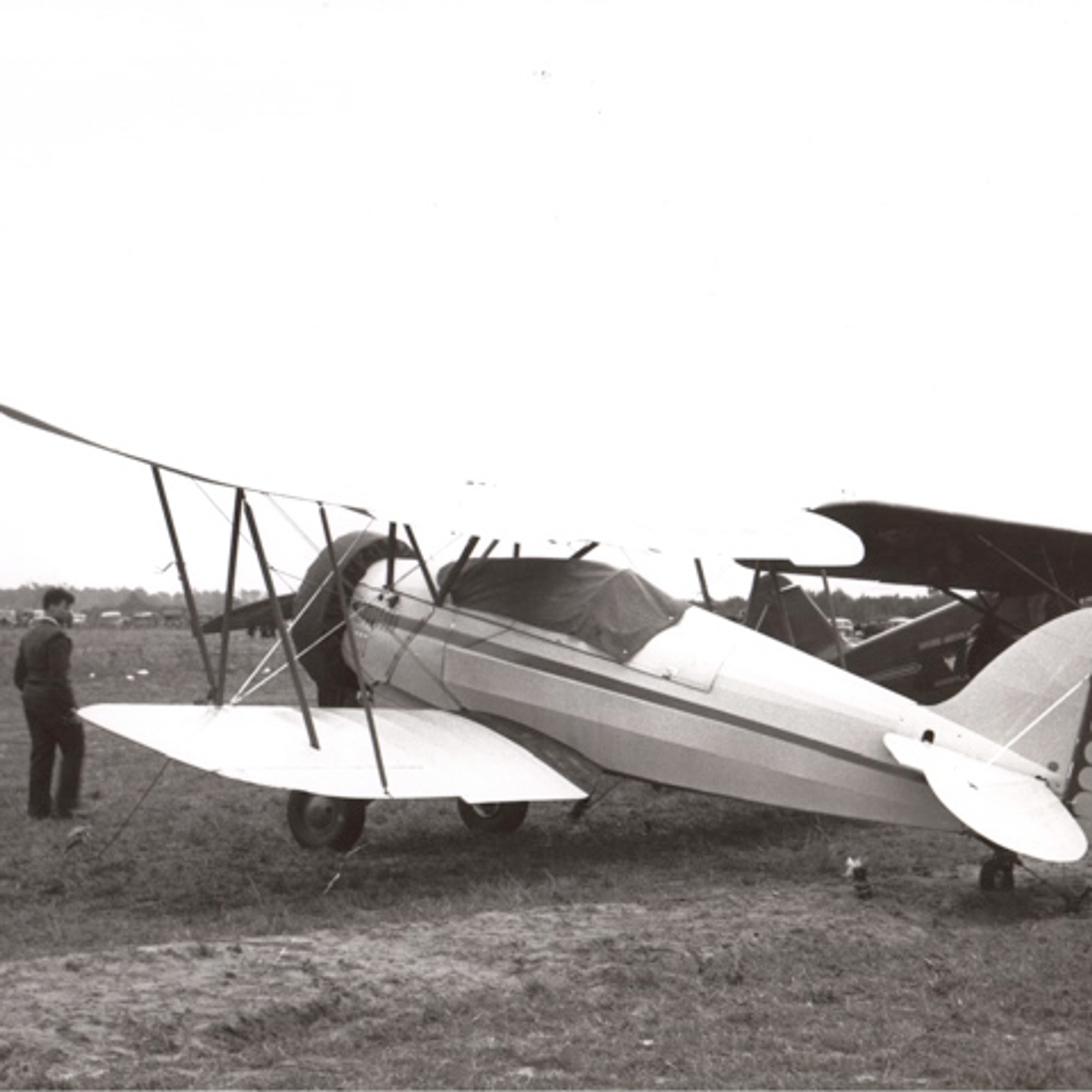 1933 Waco UBF-2 photograph